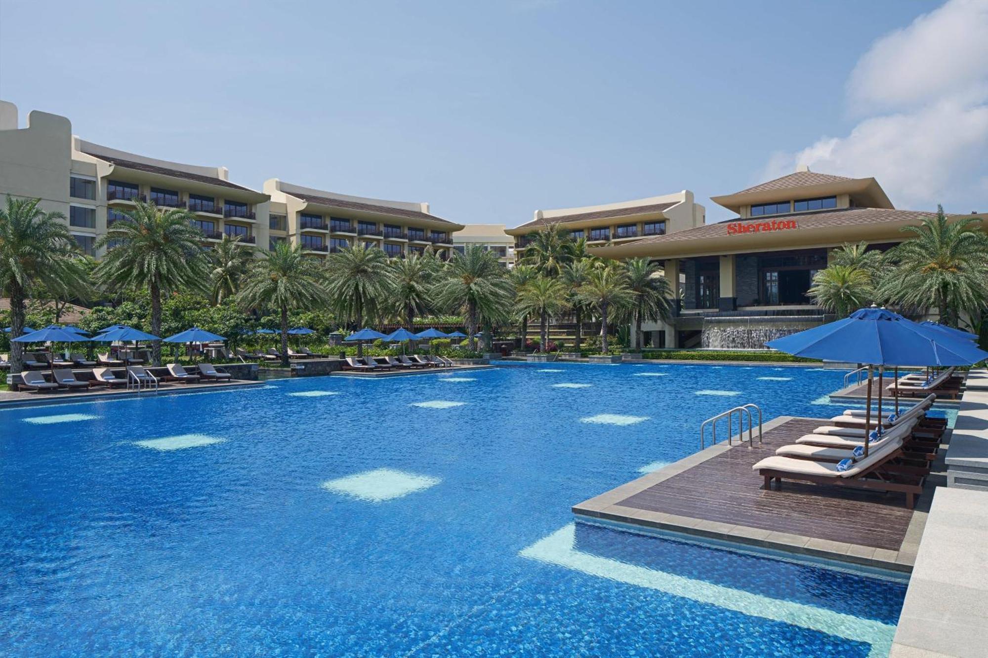 Sheraton Shenzhou Peninsula Resort Wanning Exterior photo